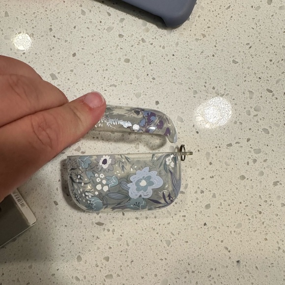 bundle of iPhone accessories - Picture 5 of 5